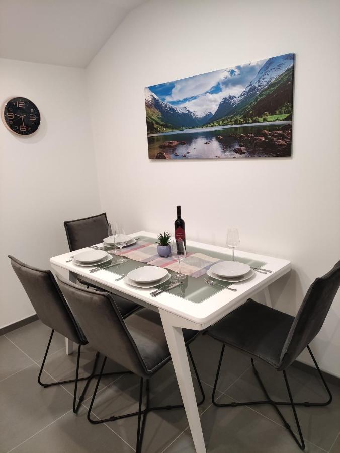 Mira 2 Apartment Zagvozd Ngoại thất bức ảnh