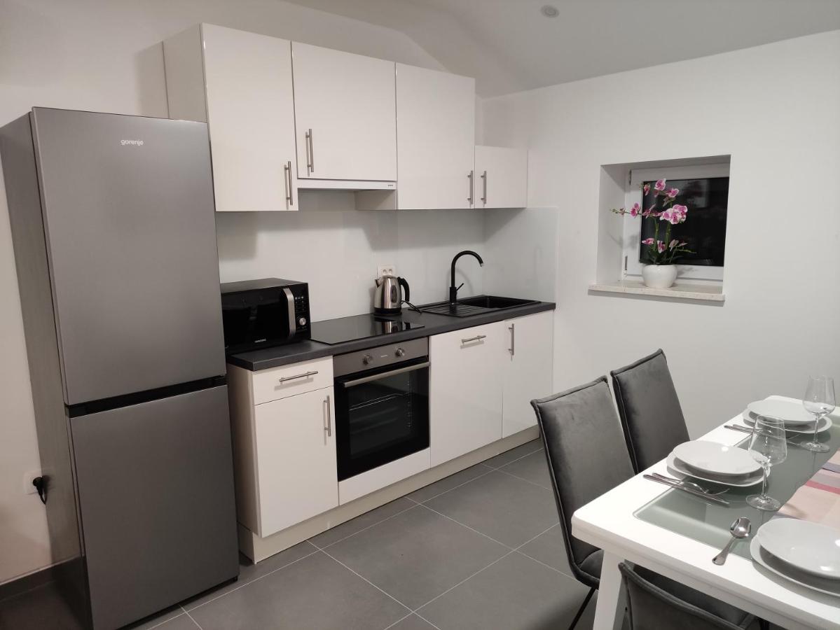 Mira 2 Apartment Zagvozd Ngoại thất bức ảnh